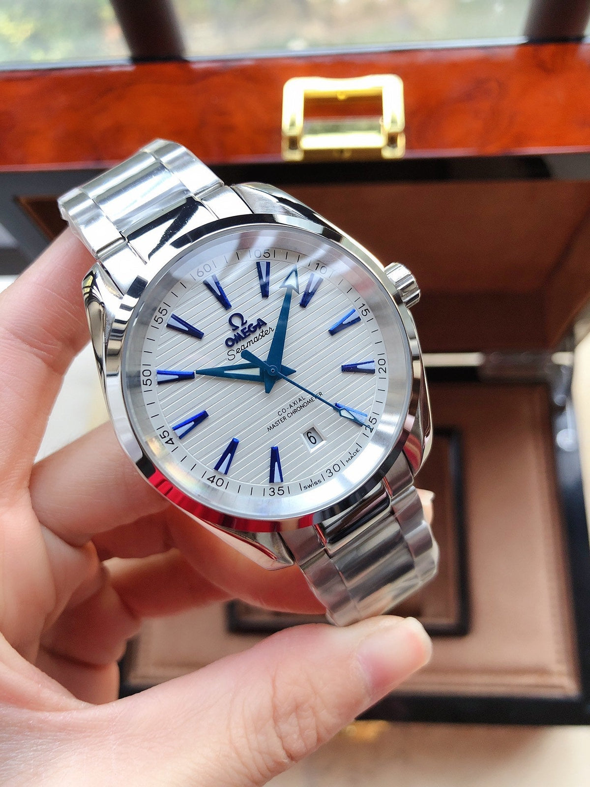 Omega Seamaster Aqua Terra Cadran Blanc