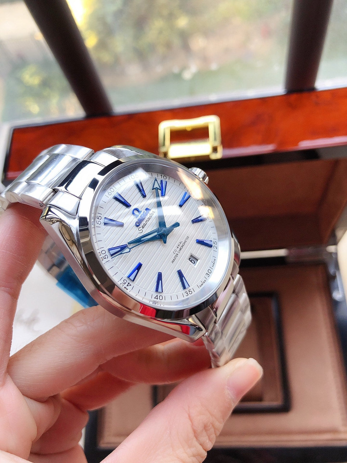 Omega Seamaster Aqua Terra Cadran Blanc