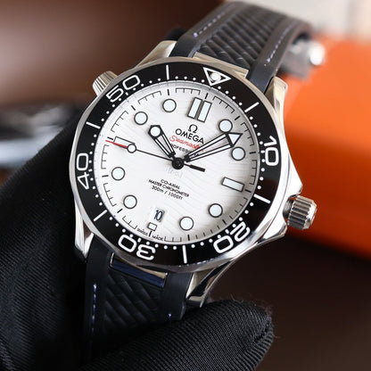 Omega Seamaster Diver 300M Weißes Zifferblatt