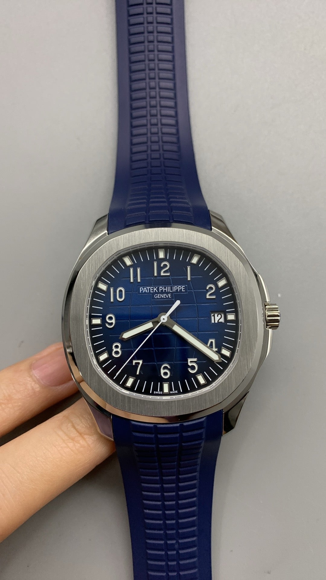 Patek Philippe Aquanaut 3285 V3 – 5168G-001 Weißgold Blaues Zifferblatt (2025)