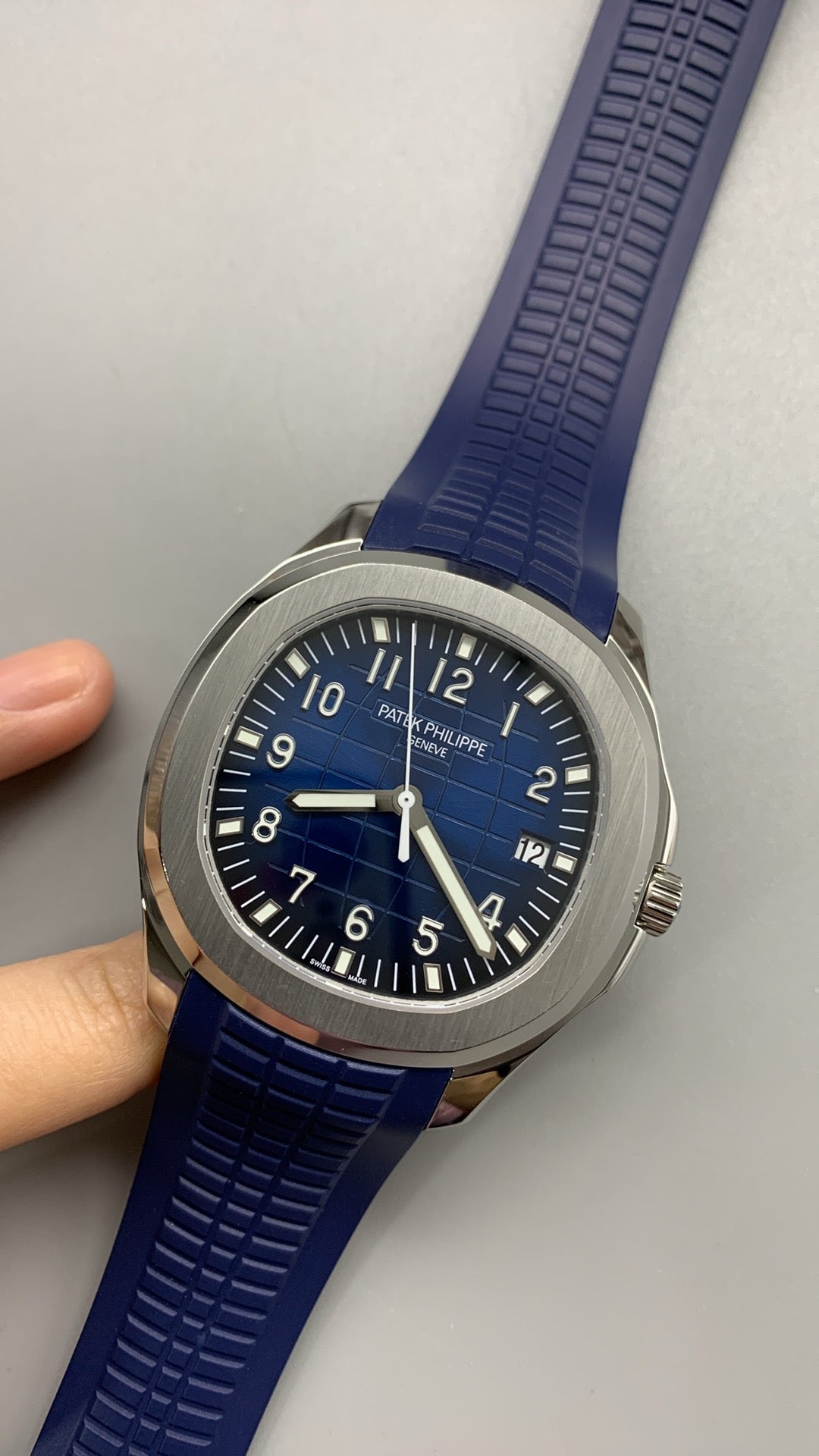 Patek Philippe Aquanaut 3285 V3 – 5168G-001 Weißgold Blaues Zifferblatt (2025)